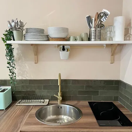Malibu Central, Lumineux Et Confortable Lägenhet